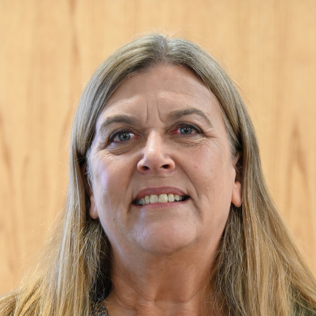 Prof. María Marcela DOMÍNGUEZ